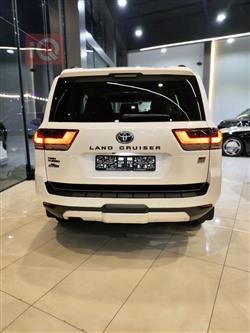 تويوتا لاندكروزر